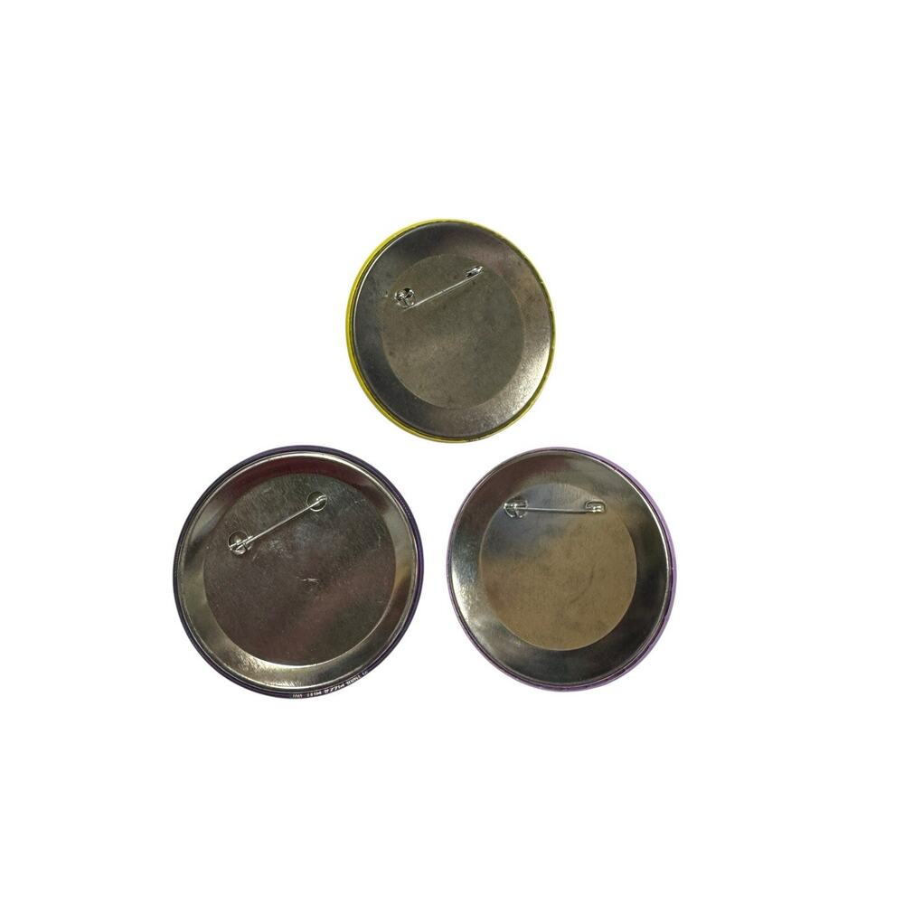 Lot Of 3 Pizza Hut Book It! 90’s Promotional Buttons Holographic 3D - Picture 2 of 2